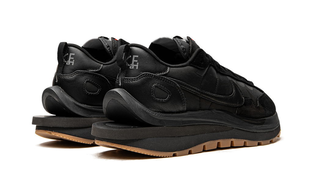 NIKE VaporWaffle Sacai - Off Noir