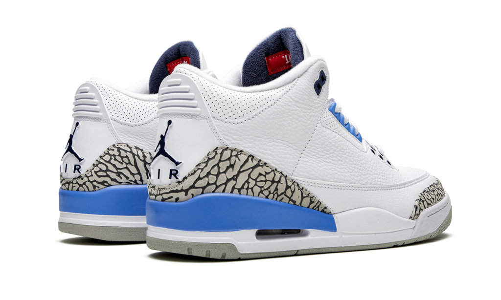 Air Jordan 3 Retro UNC