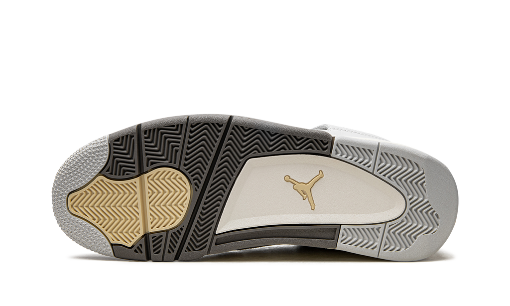 Jordan 4 Retro SE Craft Photon Dust
