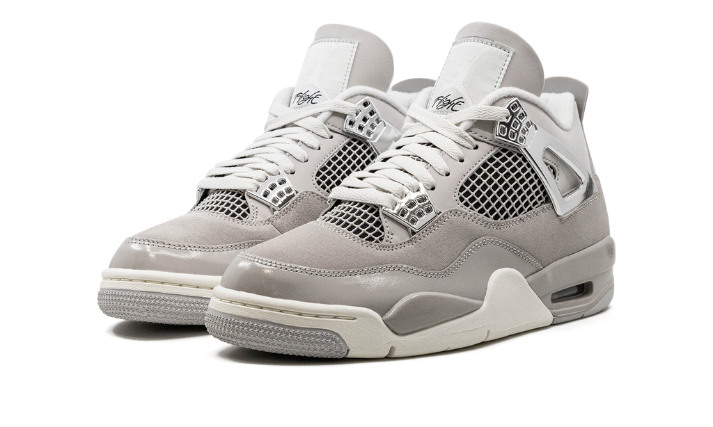Air Jordan 4 WMNS Frozen Moments