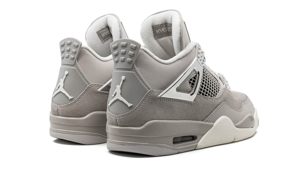 Air Jordan 4 WMNS Frozen Moments