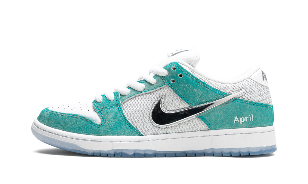 NIKE SB Dunk Low Pro QS April Skateboards