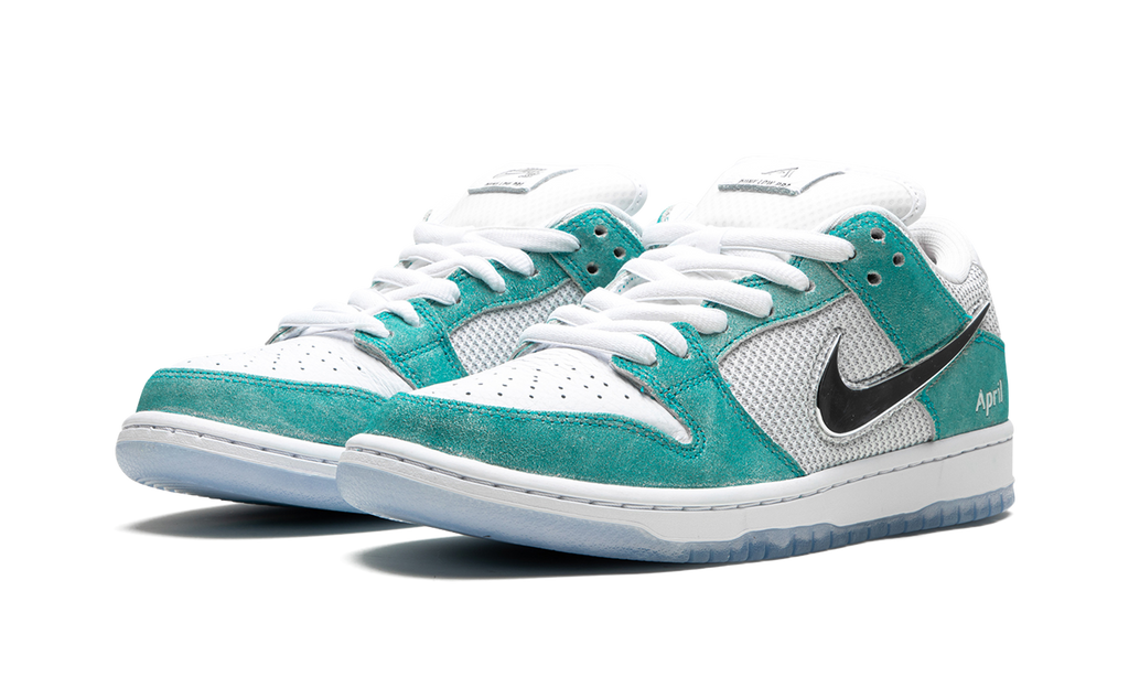 NIKE SB Dunk Low Pro QS April Skateboards